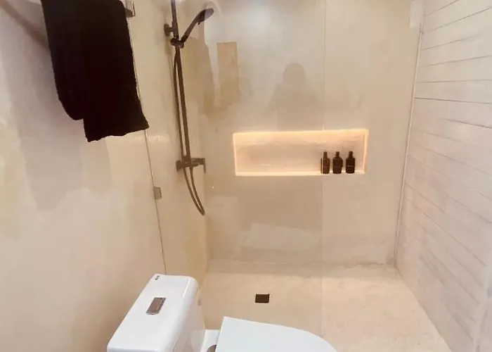 Hotel Lumbung Asmara