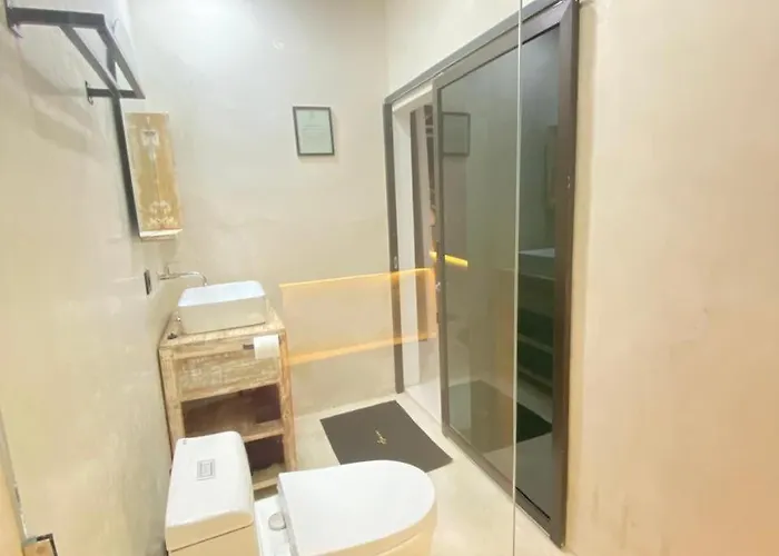 Lumbung Asmara Hotel